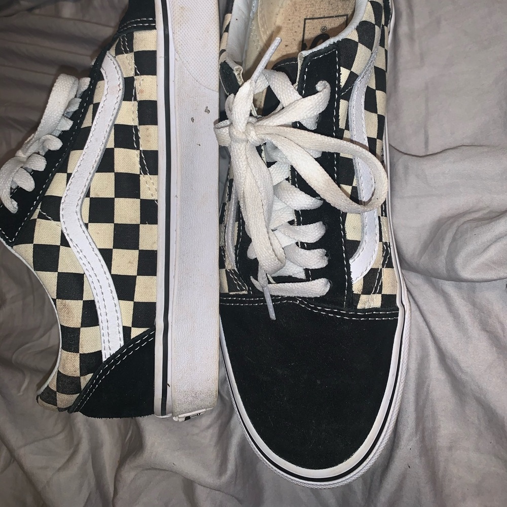 women’s vans size nine, barely worn!!
